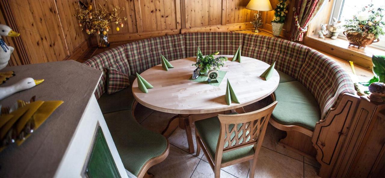 Landhotel Gasthof Huber Merching ภายนอก รูปภาพ